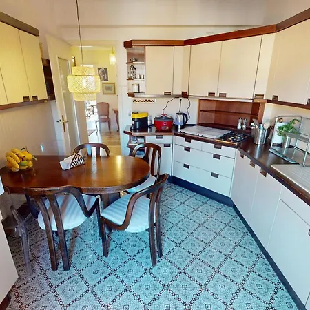 Agreable 3p A Avec Terrasse Et Garage - Fr-1-196-389 *