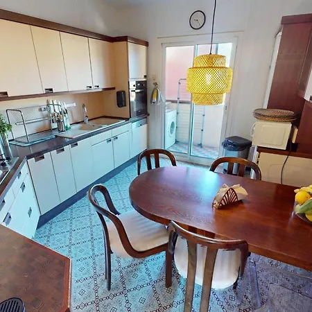 3p à Avec Terrasse Et Garage - Fr-1-196-389 Menton