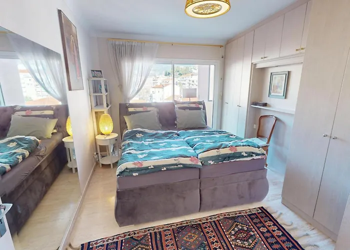 Appartement Agreable 3p A Avec Terrasse Et Garage - Fr-1-196-389