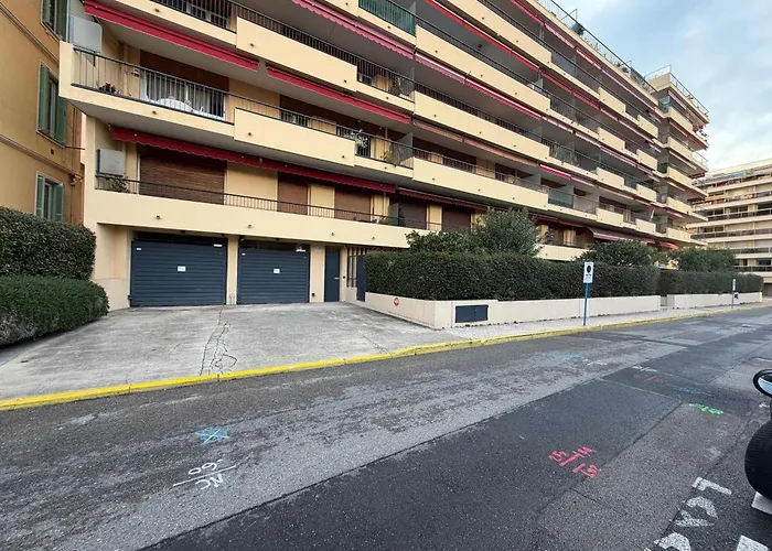 아파트 Agreable 3p A Avec Terrasse Et Garage - Fr-1-196-389